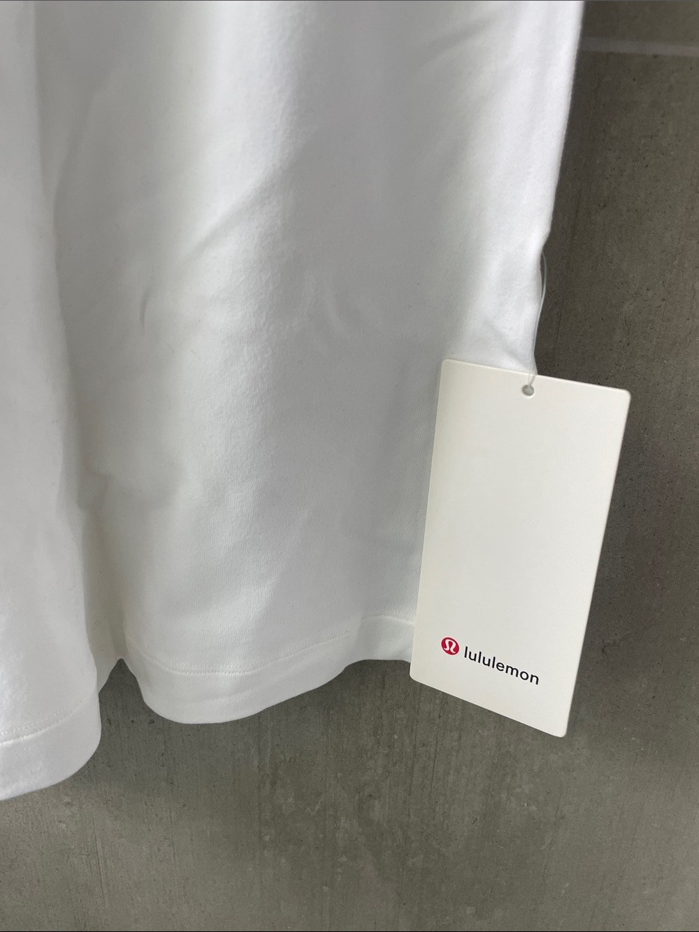 BRAND NEW LULULEMON w WHITE RACERBACK TANK! Size: 6! W/ tags! - Picture 2 of 8
